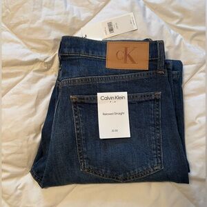 Calvin Klein Men's Blue Relaxed Straight Jeans NWT
33-30